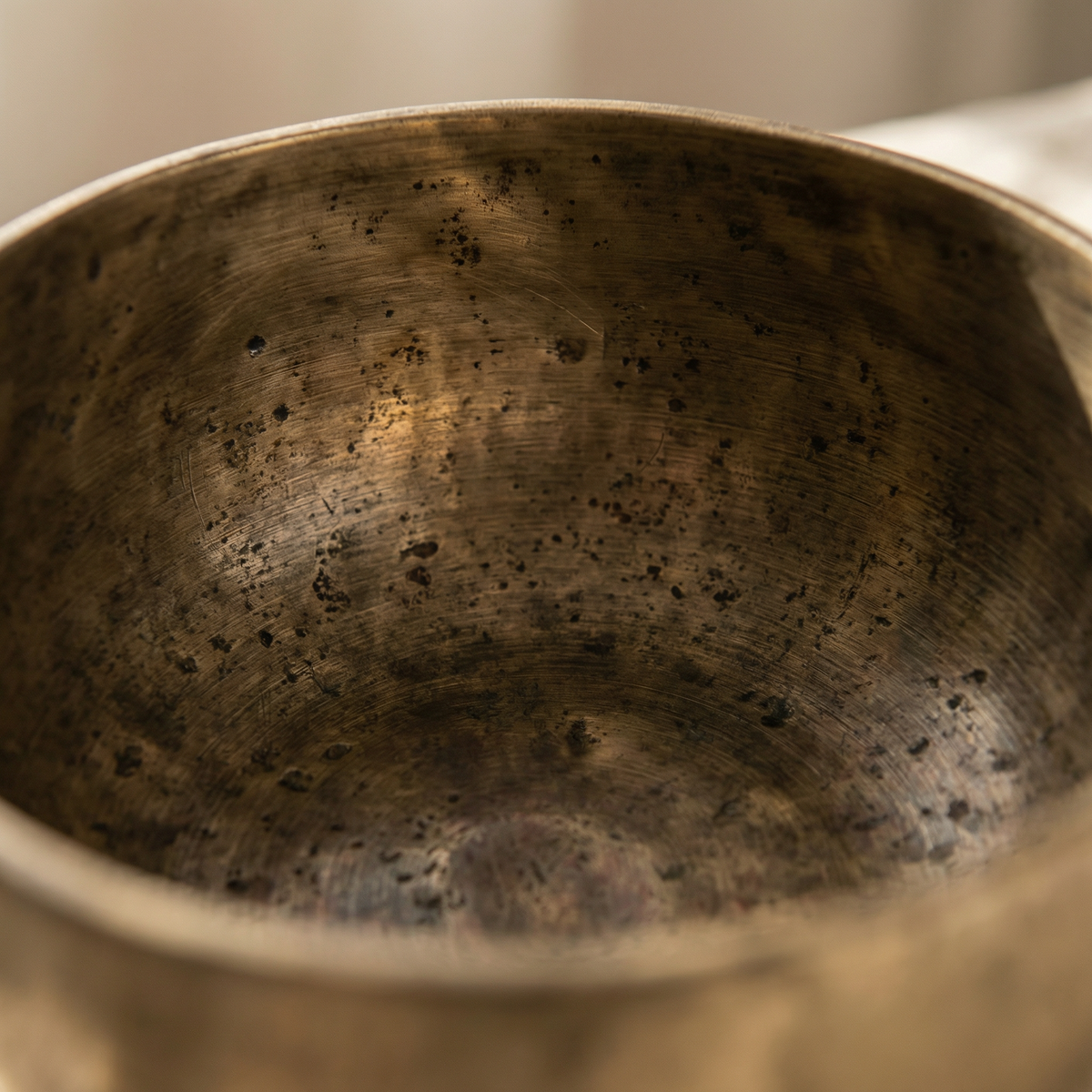 Antique Thadopati seven-metal singing bowl